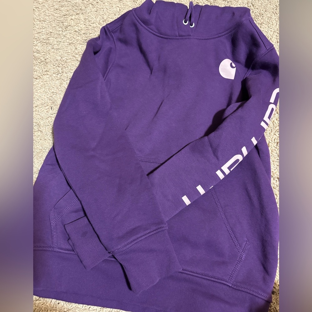Women’s Carhartt hoodie